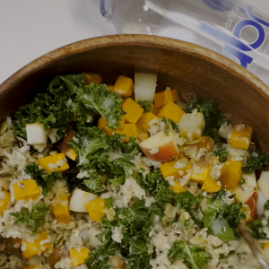 Harvest Grain Bowl with übr water